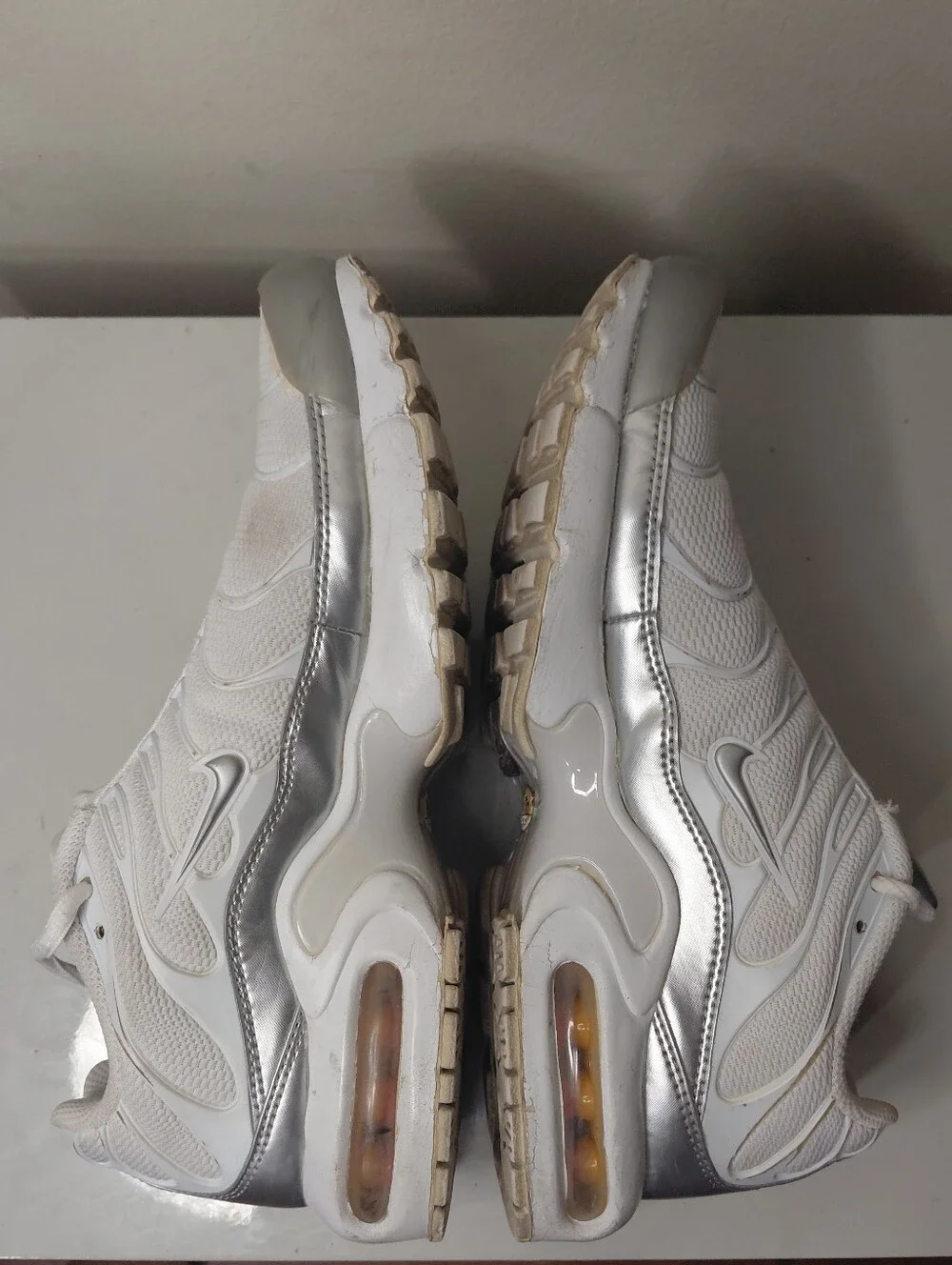 Nike Air Max Plus Kids White and Silver Mesh Sneakers Size 6
